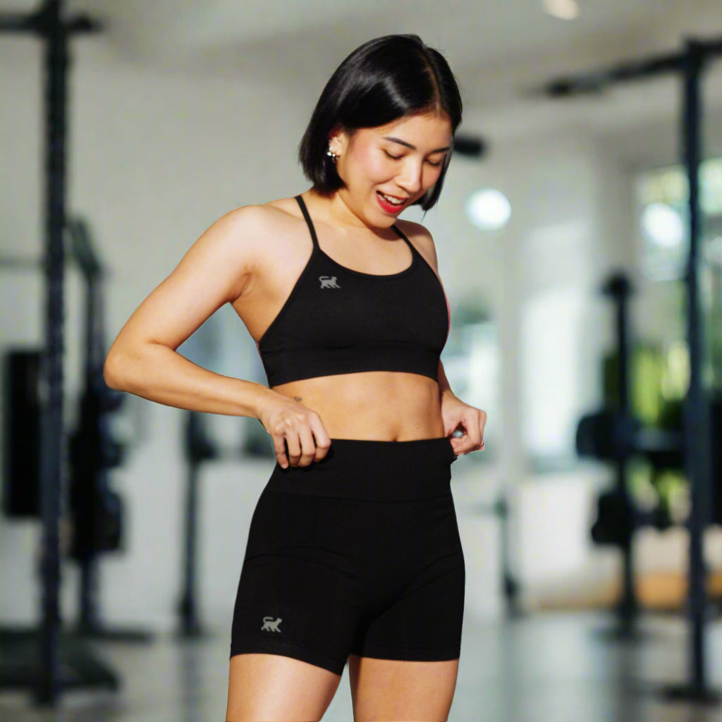 WOMEN BLACK